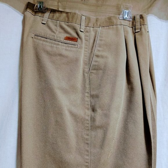 Wrangler Riata Pleated Khakis - Picture 3 of 6